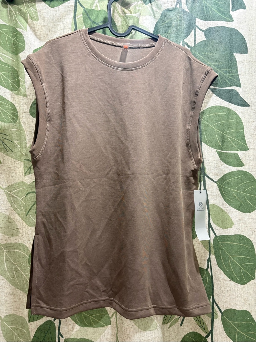 Mono B Sleeveless Crewneck Tank Top